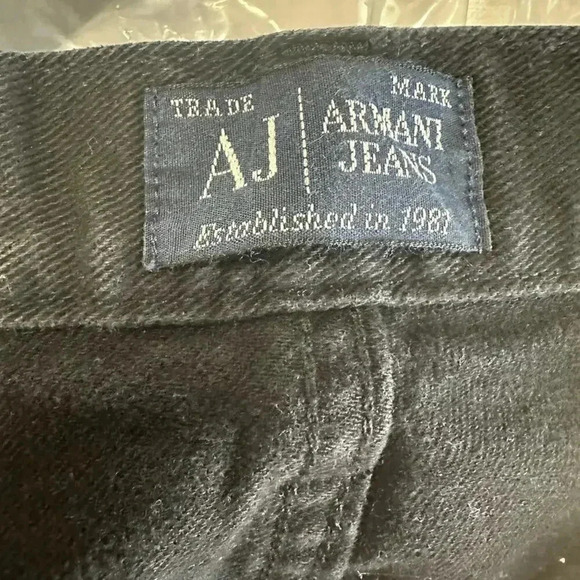 Armani Jeans - Picture 4 of 16